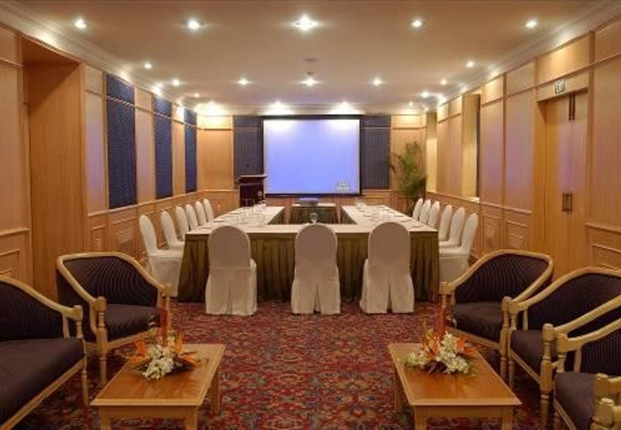 Hotel Ambassador, New Delhi - Ihcl Seleqtions Exteriér fotografie Meeting room